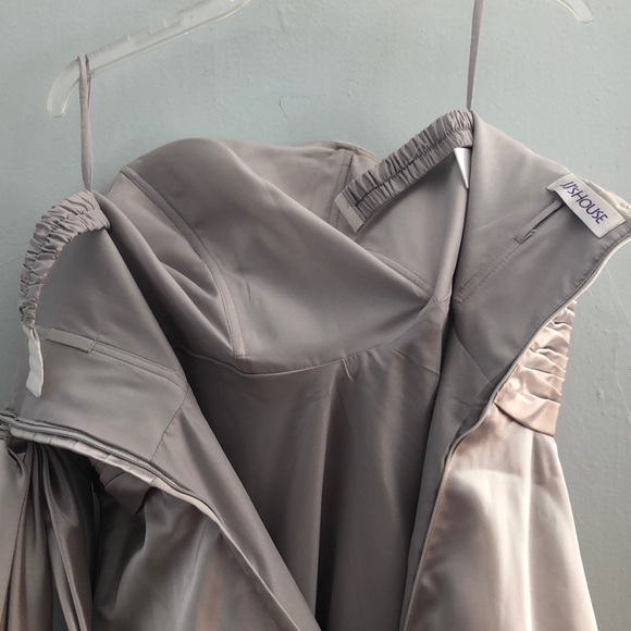 Formal Dress - Picture 3 of 5